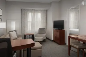 Residence Inn by Marriott Greensboro Airport - Chambre