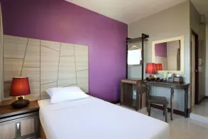 Rambuttri Village Inn & Plaza - Chambre