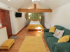 Yeoman's Cottage - Rom