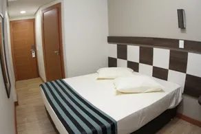 Hotel Maestro Express - Habitación