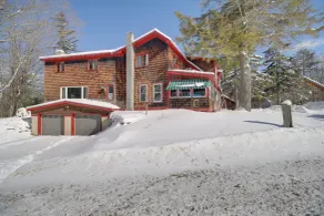 Chester Farmhouse on 100 Acres, 15 Min to Okemo! - Interiör