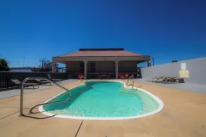 Travelodge by Wyndham Pueblo - Piscine