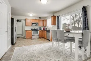 Spacious Family Getaway w/ Yard in Kalamazoo! - Interiör