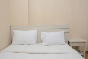 Minimalist 1BR at Kebagusan City Apartment By Travelio - Zimmer