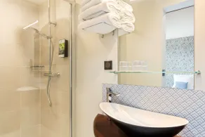 Sure Hotel by Best Western Reims Nord - Bathroom
