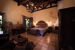 Hotel Real Plaza - Room