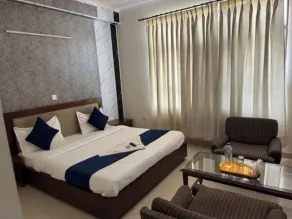 FabHotel Aravali Residency - Zimmer