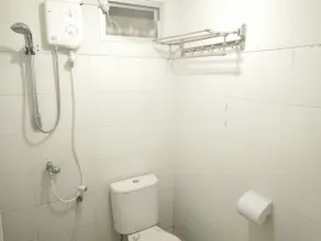 Apartemen The Suites Metro Yudis - Badezimmer