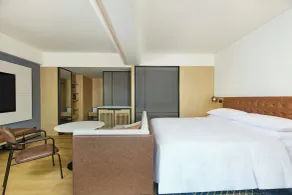 Four Points by Sheraton Rizhao Central Activities Zone - Camera