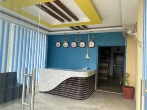 Hotel Kavya Inn - Recepción