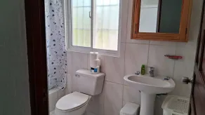 CortLang Vacation Rentals, Costambar - Bathroom