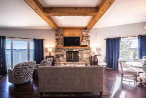 Beachfront Inn - Chambre