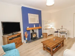Elm Cottage - Interior