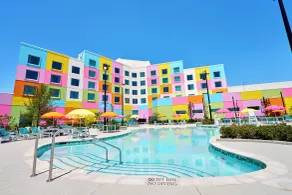 Universal Kids Resort Hotel - Pool