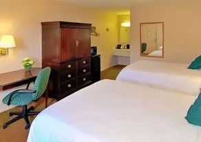 Econo Lodge Inn & Suites Columbus near Fort Benning - Chambre