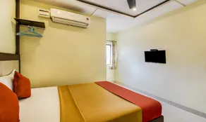 Hotel Neem Tree Hyderabad Airport - Room