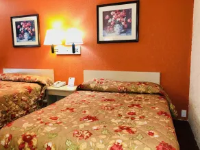 QC Stay Inn - Room