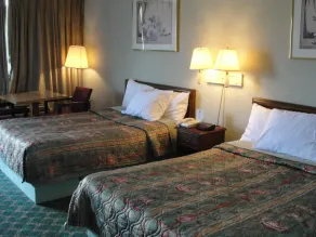 Budget Inn - Chambre