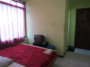 Penginapan Melati Sarangan - Habitación