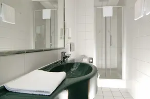 Hotel Königin Olga - Badezimmer