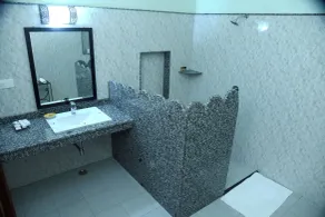 Fort Chabariya - Bathroom