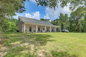 11 Mi to Troy University: Family Home w/ Yard - Interni