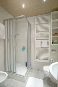 Gästehaus Flora - Salle de bain