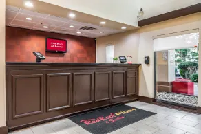 Red Roof PLUS+ & Suites Atlanta Airport South - Salon du hall