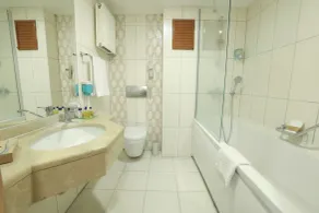 Crystal Kaymakli Hotel & Spa - Bathroom