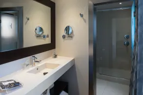 Hotel Catalonia Avinyó - Salle de bain