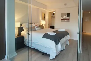WhiteHall Suites- Yorkville - Vista dalla camera
