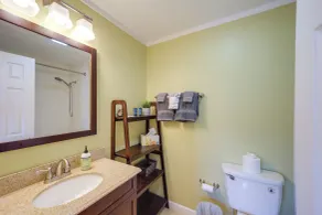 Walk to Ski & Golf: Sugar Mountain Condo! - Interiör