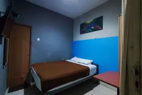 OYO 95060 Ahzafani Homestay Syariah - Room