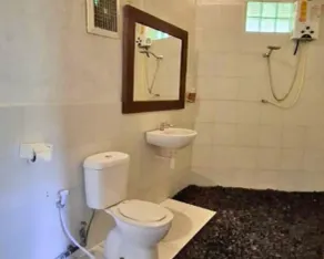 Warung Rekreasi Bedugul - Bathroom