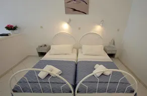 Spanos Apartments - Andros - Quarto