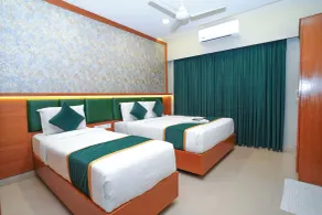 Zaith Residency Near US Consulate and Apollo Hospitals - Room