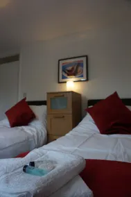 Holt Apartment - Room