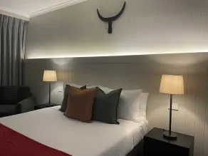The Black Bull Motel - Room