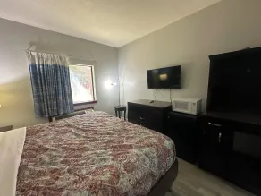 Budget Inn, Hwy 41 - Zimmer