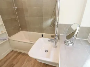 2 The Dunes - Bathroom