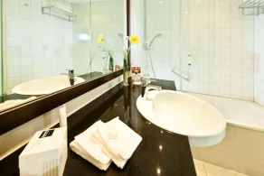 Dorint An der Messe Köln - Salle de bain