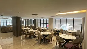 Rasia Hotel Madinah - Restaurante
