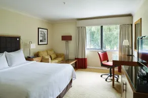 Delta Hotels by Marriott Peterborough - Room