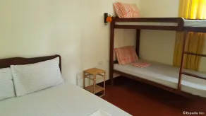 OYO 671 Natua's Cabin - Chambre