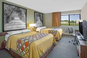 Super 8 by Wyndham Windsor/Madison North - Chambre