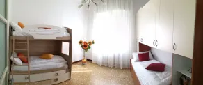 Villa Mari, villa independiente con magníficas vistas al jardín. - Habitación