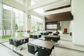 Amaris Hotel Fachrudin – Tanah Abang - Restaurant