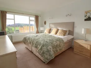 The Yatt - Room