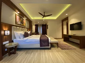 The Greenwood Resort, Guwahati - Room