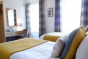 Rose and Crown Hotel - Zimmer